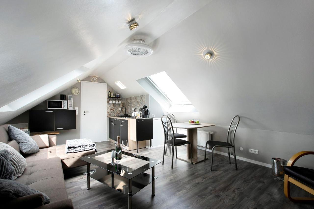 Uhses Ferienwohnung ハイデ エクステリア 写真